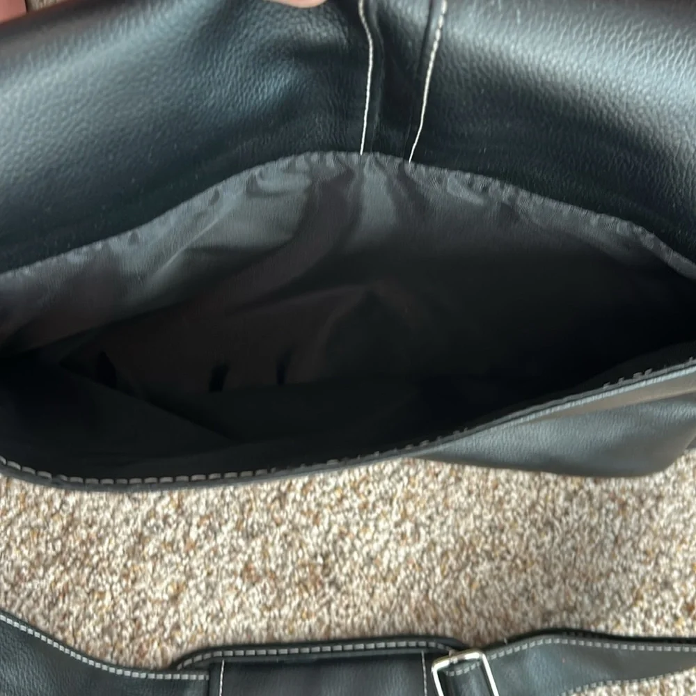 Vitronic Saucony Laptop/Messenger Bag, black.